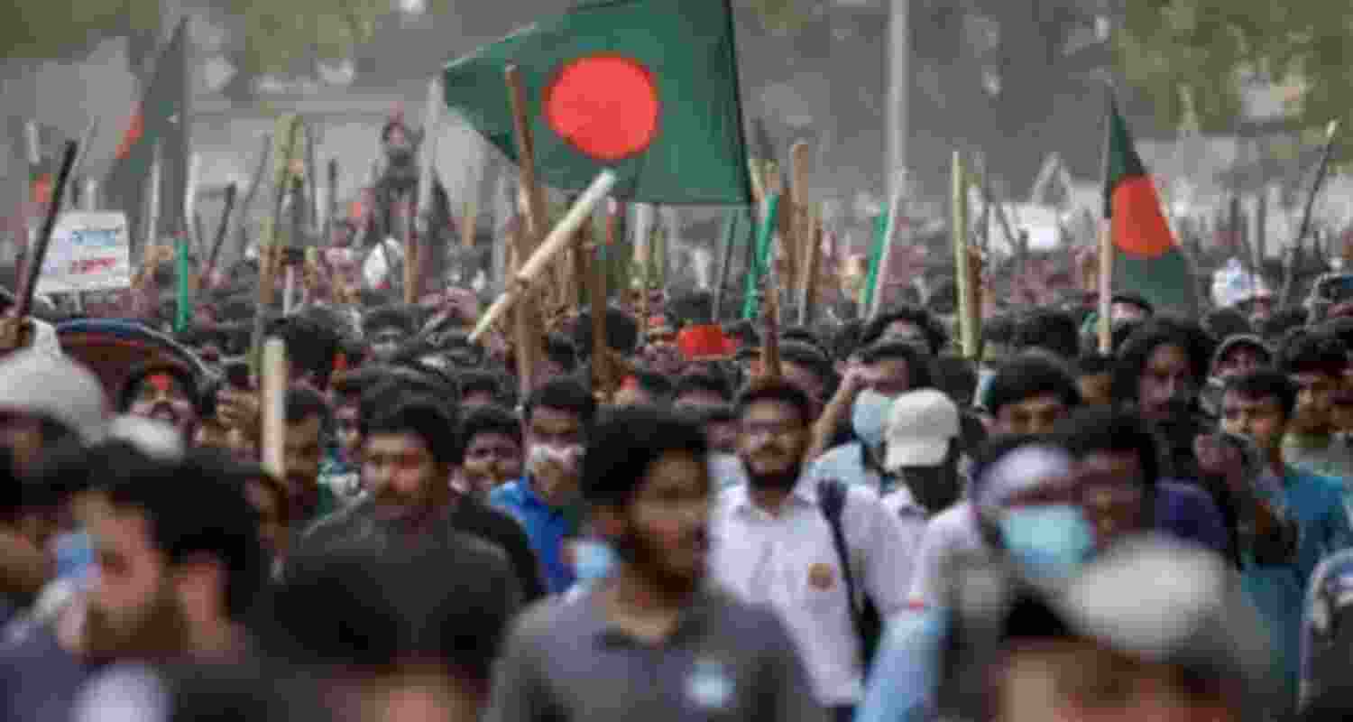 Over 200 Awami League leaders flee Bangladesh, take refuge in India