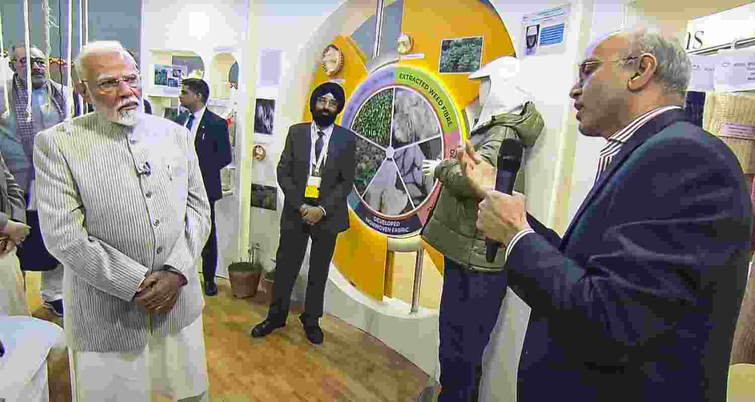 Bharat Tex 2025 welcomes PM Modi for grand showcase.