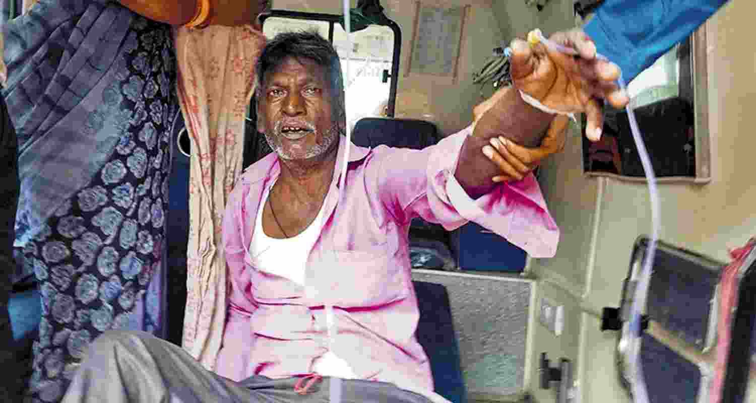 Bihar hooch tragedy toll rises to 11 in Motihari; victims consumed spurious liquor, police arrest seven as probe continues into illegal network.