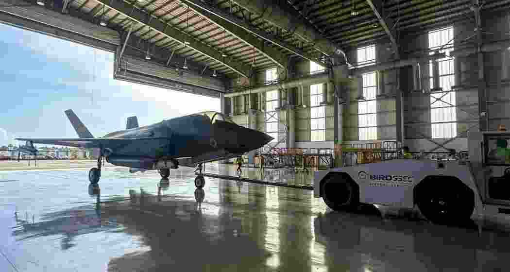 British Royal Navy fighter jet, stranded for about a month due to a technical issue, is being moved to a designated facility at Thiruvananthapuram airport for assessment by British engineers. (@UKDefenceIndia)