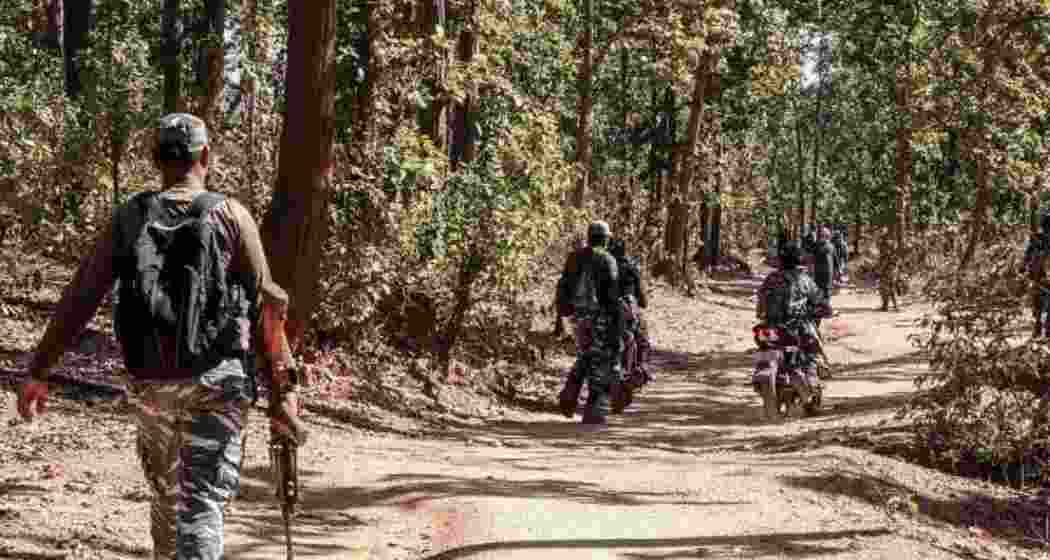 Ration supplier and Naxalite arrested in Chhattisgarh