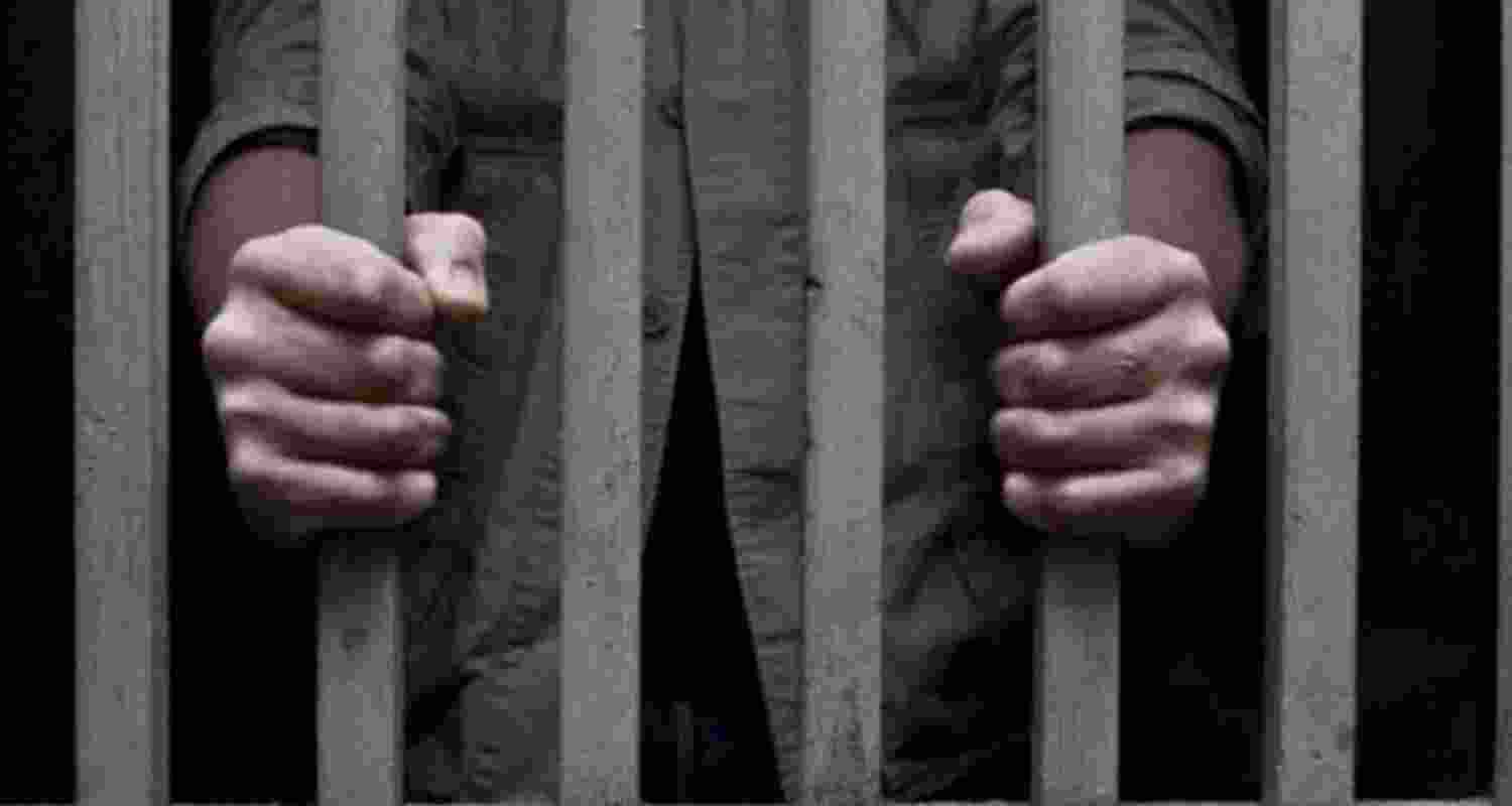 4 illegal B'desh immigrants held in Delhi