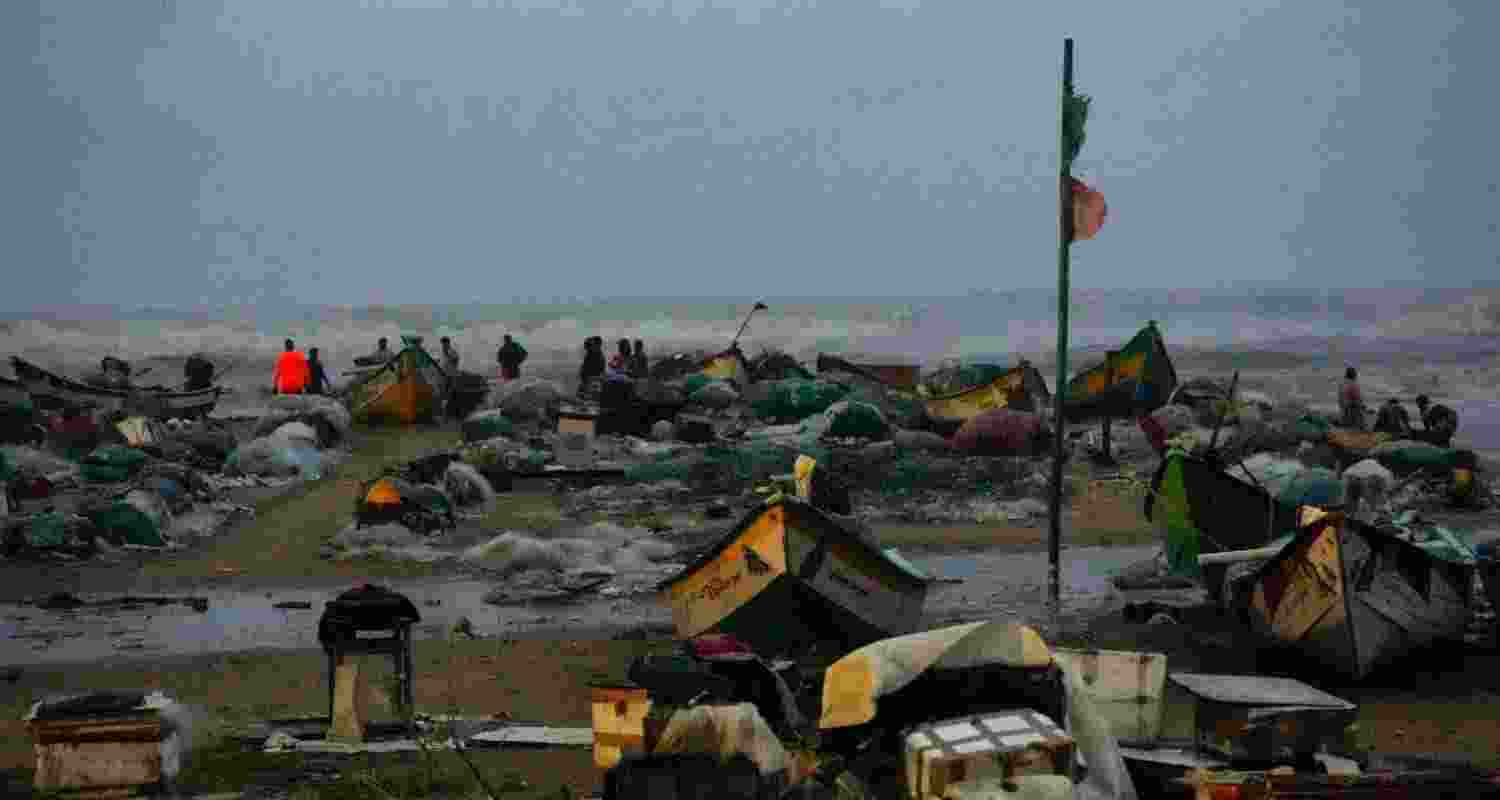 Cyclone Fengal to weaken near Puducherry in next 3 hrs: IMD