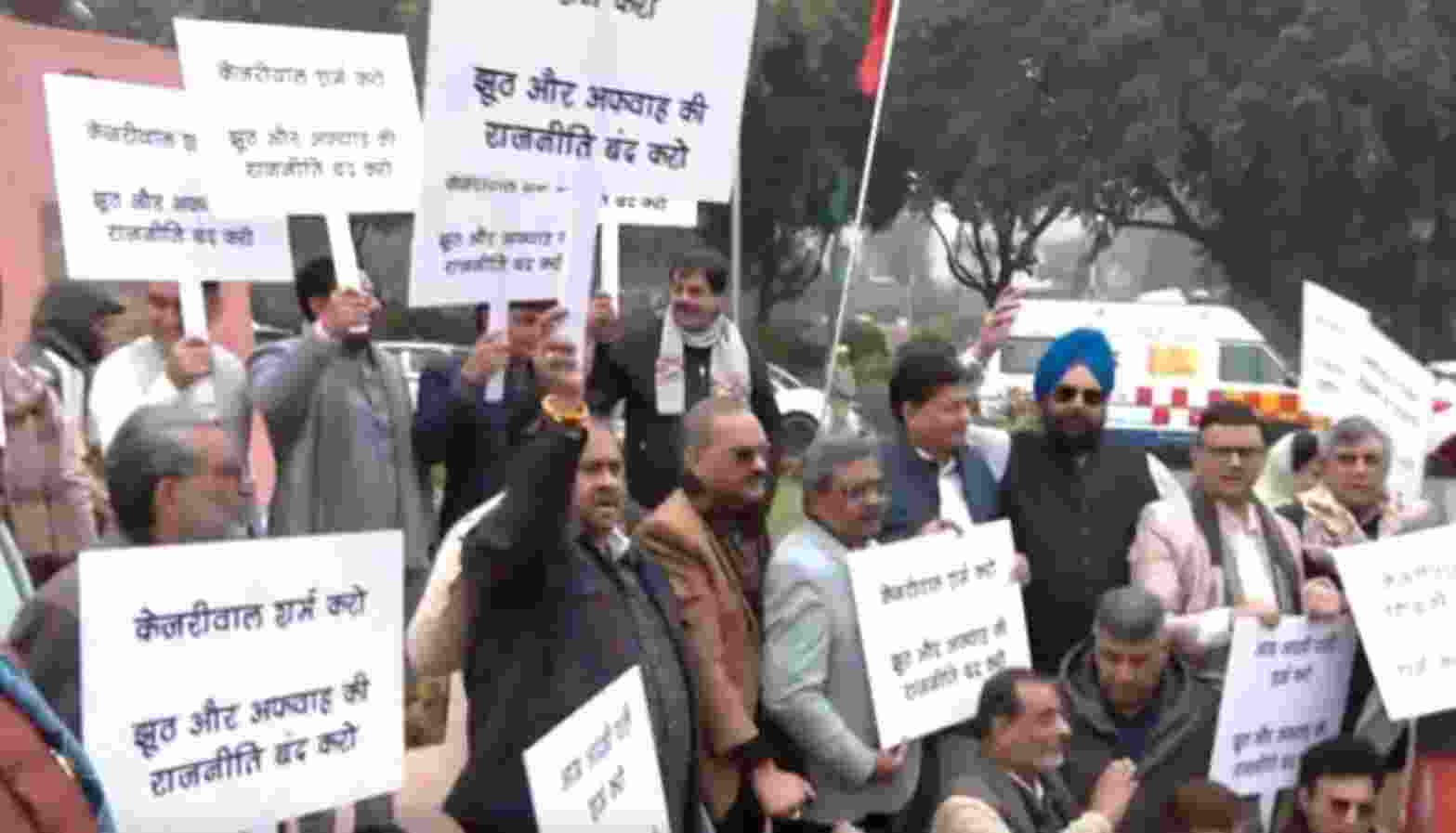 Delhi Assembly adjourned twice as BJP, AAP create uproar