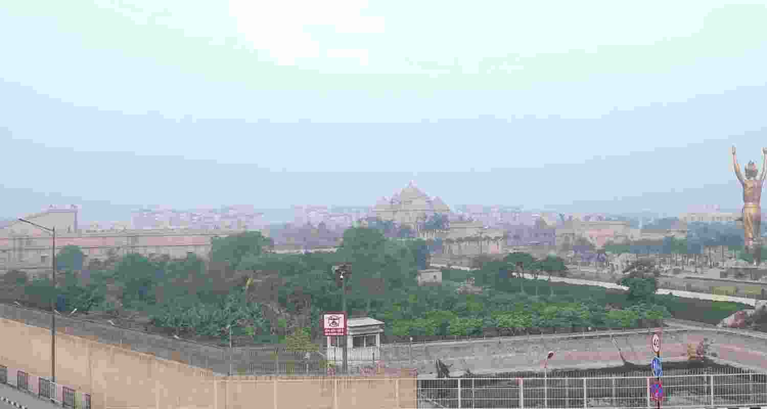 Delhi recorded its hottest morning of the year with a minimum temperature of 20.4°C, 5.3°C above normal, while the AQI remained in the ‘poor’ category.