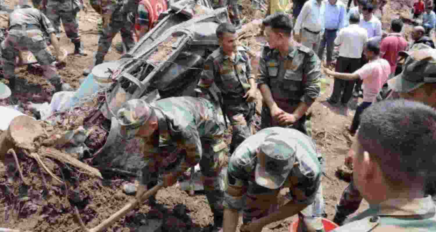 Geologists inspect disaster-hit Dharali, Harshil