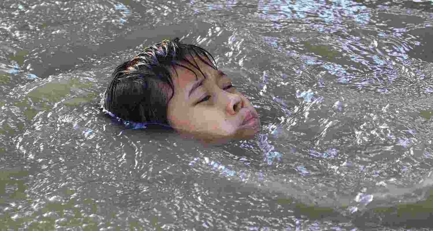 West Bengal sees 25 drowning deaths daily, yearly over 9,000 West Bengal sees 25 drowning deaths daily, yearly over 9,000
