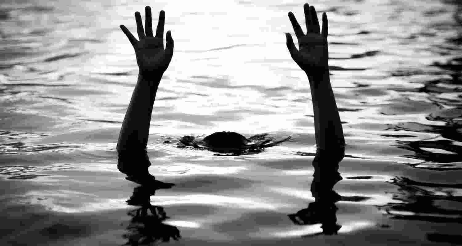 Two teenage girls drown in the Ganga during Mahashivratri rituals in Chunar. 