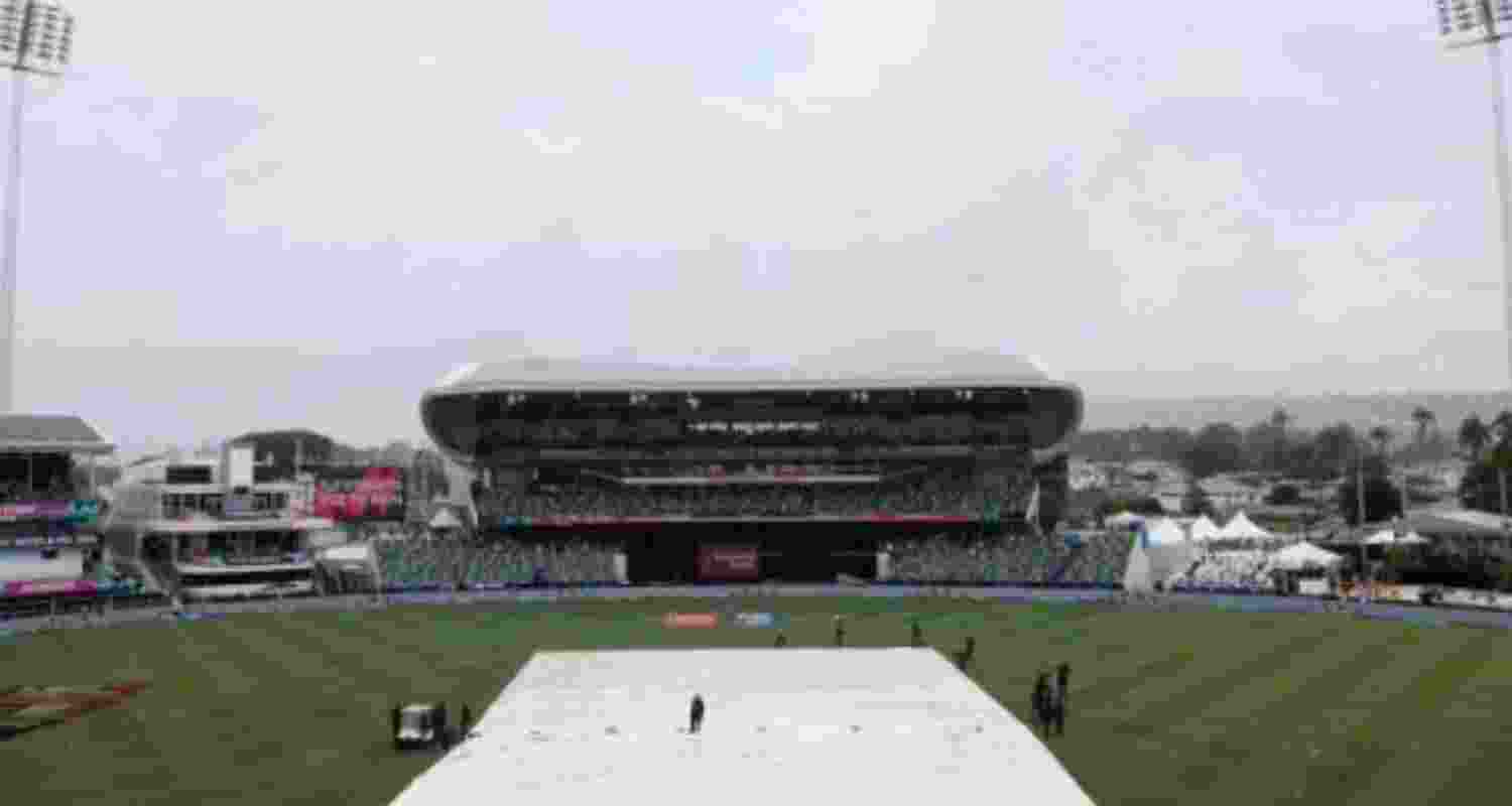 Rain plays spoilsport in T20 match of Eng & Sco Rain plays spoilsport in T20 match of Eng & Sco