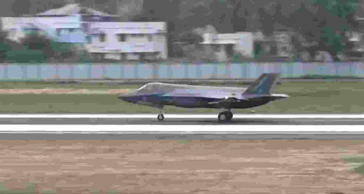 'Very grateful for India's help': UK after F-35B leaves for home