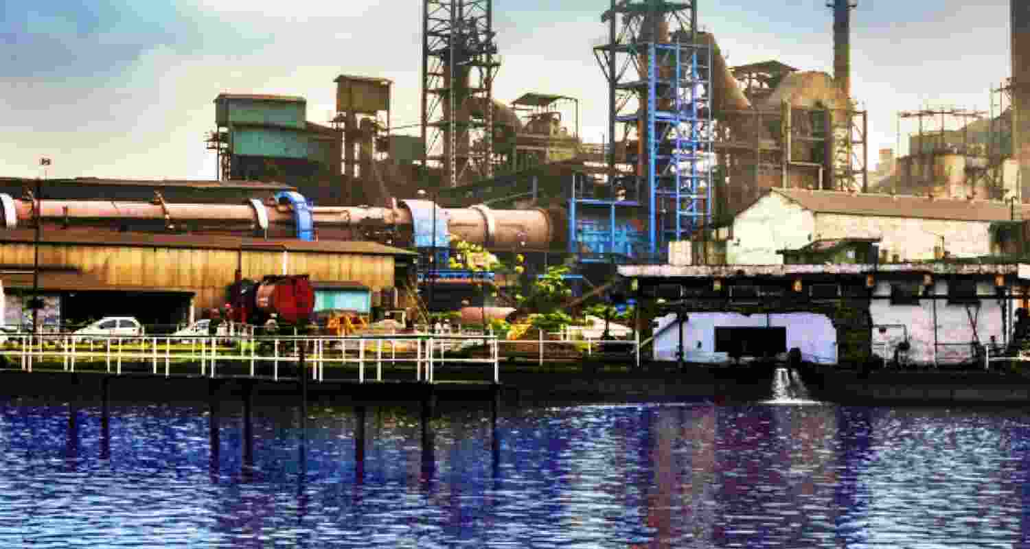 There may be more than five people still trapped, police officials informed