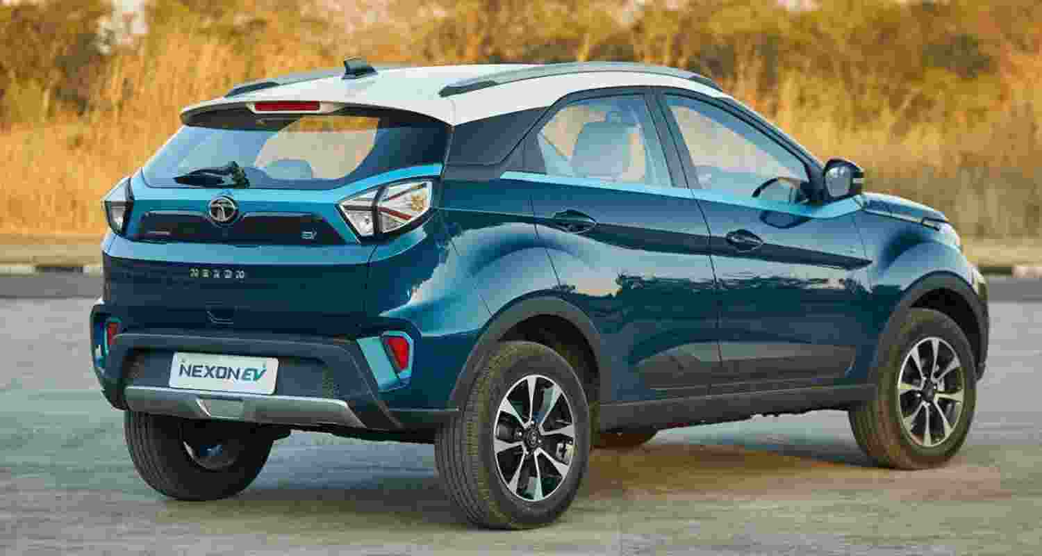 Local auto giant, Tata Motors Passenger Vehicles Ltd, on Tuesday said it delivered over 1 lakh vehicles in 30 days from Navratri to Diwali, clocking in a growth of 33 per cent over the same period last year