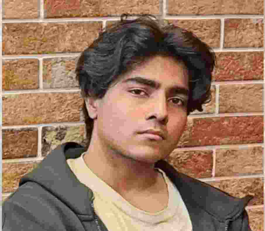 The police have completely cordoned off the Highland Creek Valley at University of Toronto Scarborough campus (UTSC), where they search for clues in the case that they are probing as a homicide