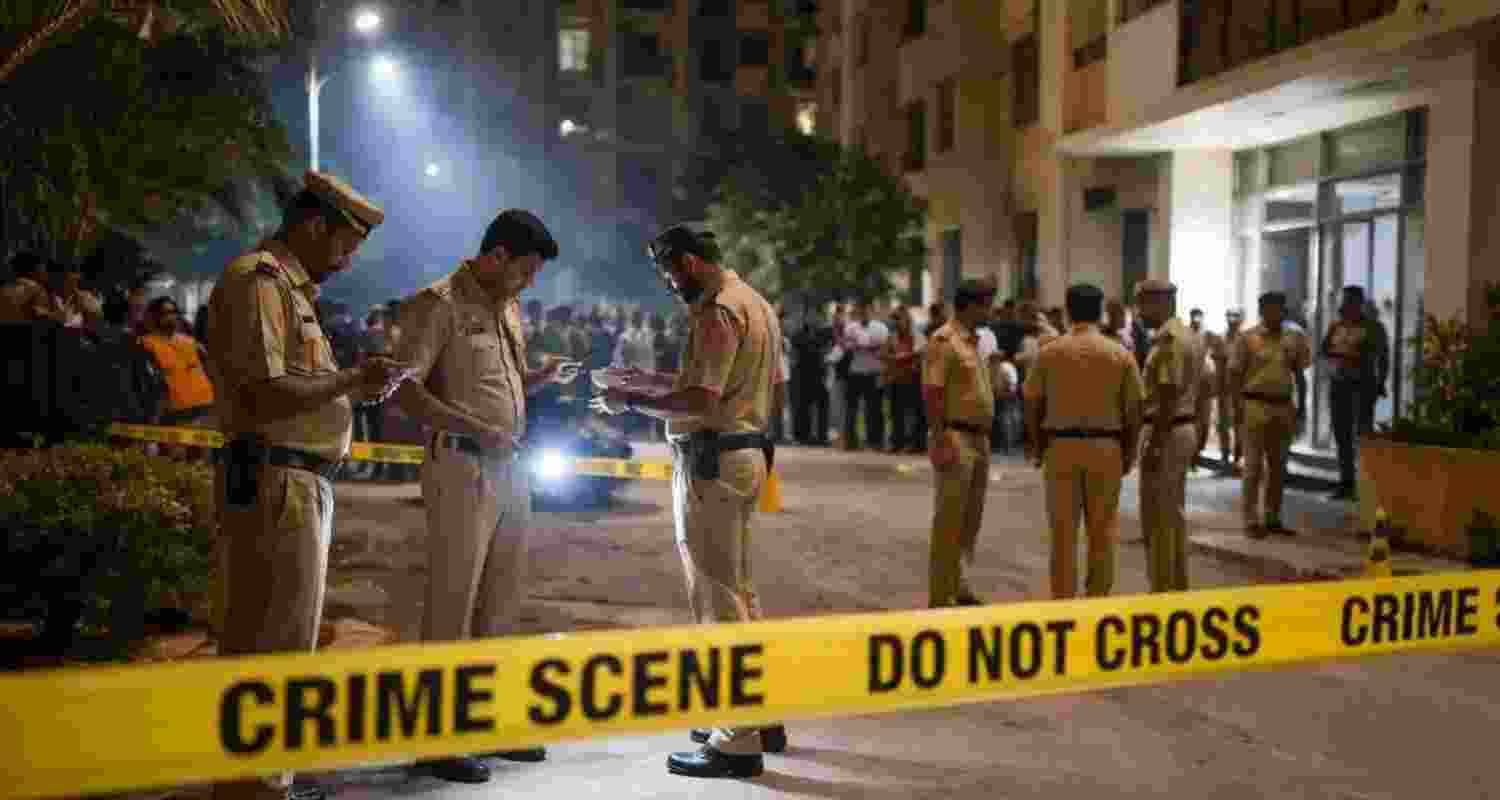 The deceased girls have been identified as Nishika (16), Prachi (14), and Pakhi (12), daughters of Chetan Kumar, a resident of Ghaziabad, Uttar Pradesh, said Assistant Commissioner of Police, Atul Kumar Singh, adding that the minors were immediately taken to a 50-bed hospital, where they were declared dead