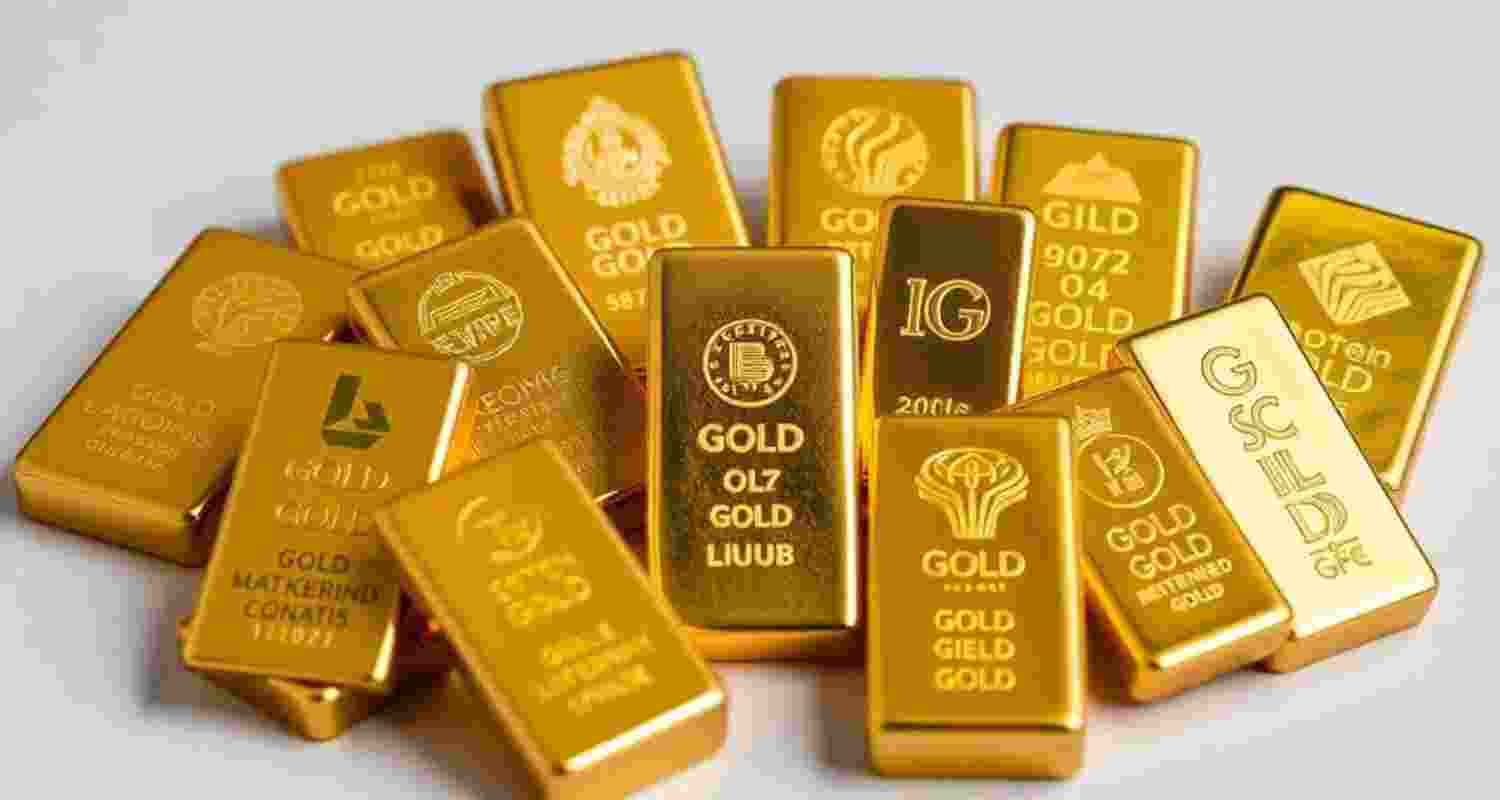 Gold of 99.5 per cent purity also decreased ₹500 to ₹98,750 per 10 grams (inclusive of all taxes) on Friday, as against the previous closing level of ₹99,250 per 10 grams