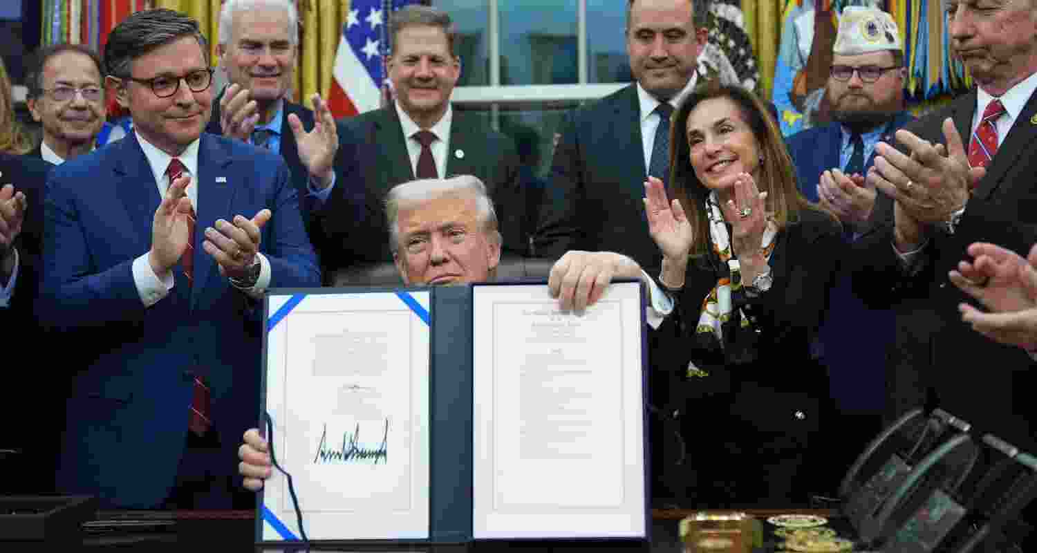 The compromise funds three annual spending bills and extends the rest of government funding through January 30. It also provides funding for some agencies through the end of next September, including payments for the Supplemental Nutrition Assistance Program (SNAP). 