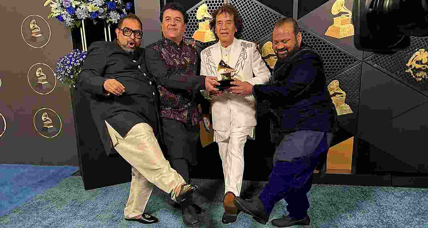 The Indian band 'Shakti' including Singer Shankar Mahadevan and Tabla Maestro Zakir Hussain won the Grammy for 'Best Global Music Album', 