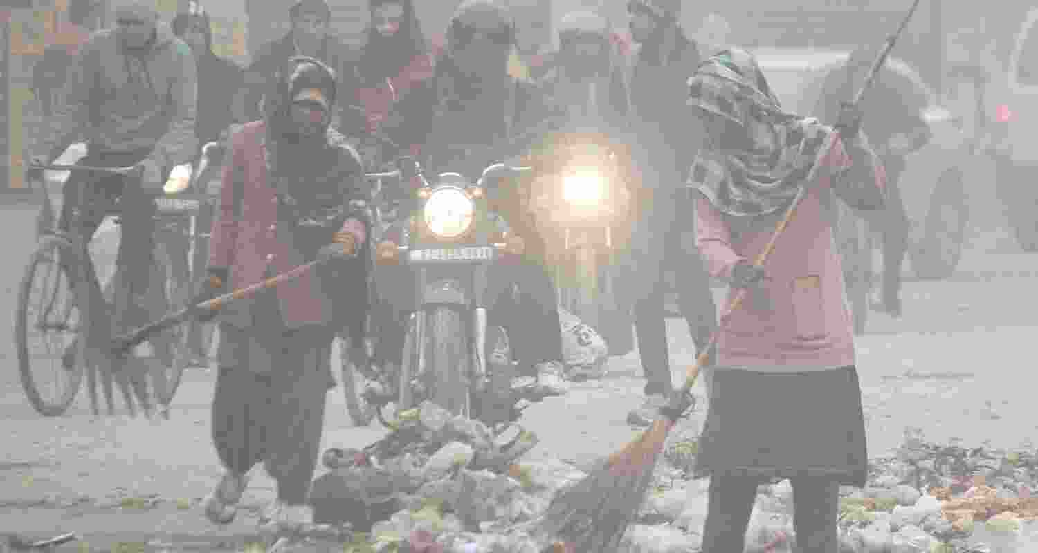 The national capital’s AQI stood at 336 in the morning, as against 415 on Tuesday, which is a category slotted as ‘severe’