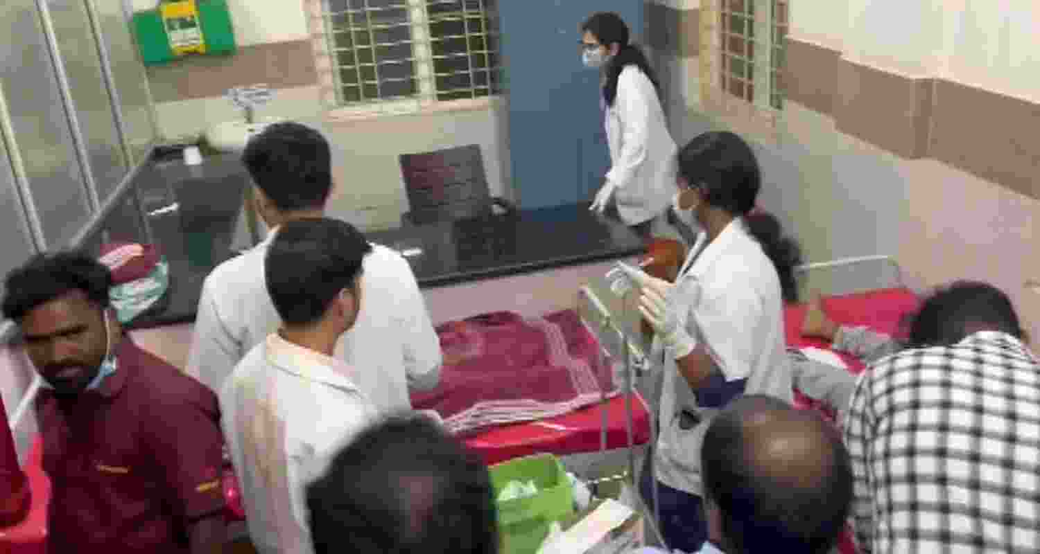 Doctors attending to those injured in the accident during a Ganesh idol immersion procession on Friday night at Mosale Hosahalli in Hassan district. 