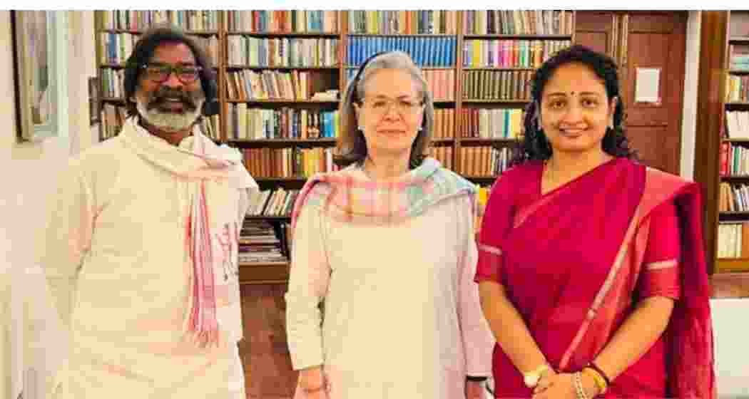 Jharkhand Chief Minister Hemant Soren (L) along with his wife Kalpana Murmu Soren (R) meets Congress leader Sonia Gandhi (C) in Delhi on Saturday.