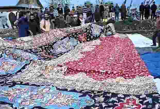 Two of the finest carpet weavers of north Kashmir, Fayaz Ahmed Shah and Abdul Gaffar Sheikh, both of whom are second and third-generation craftsmen, supervised the carpet makers. 