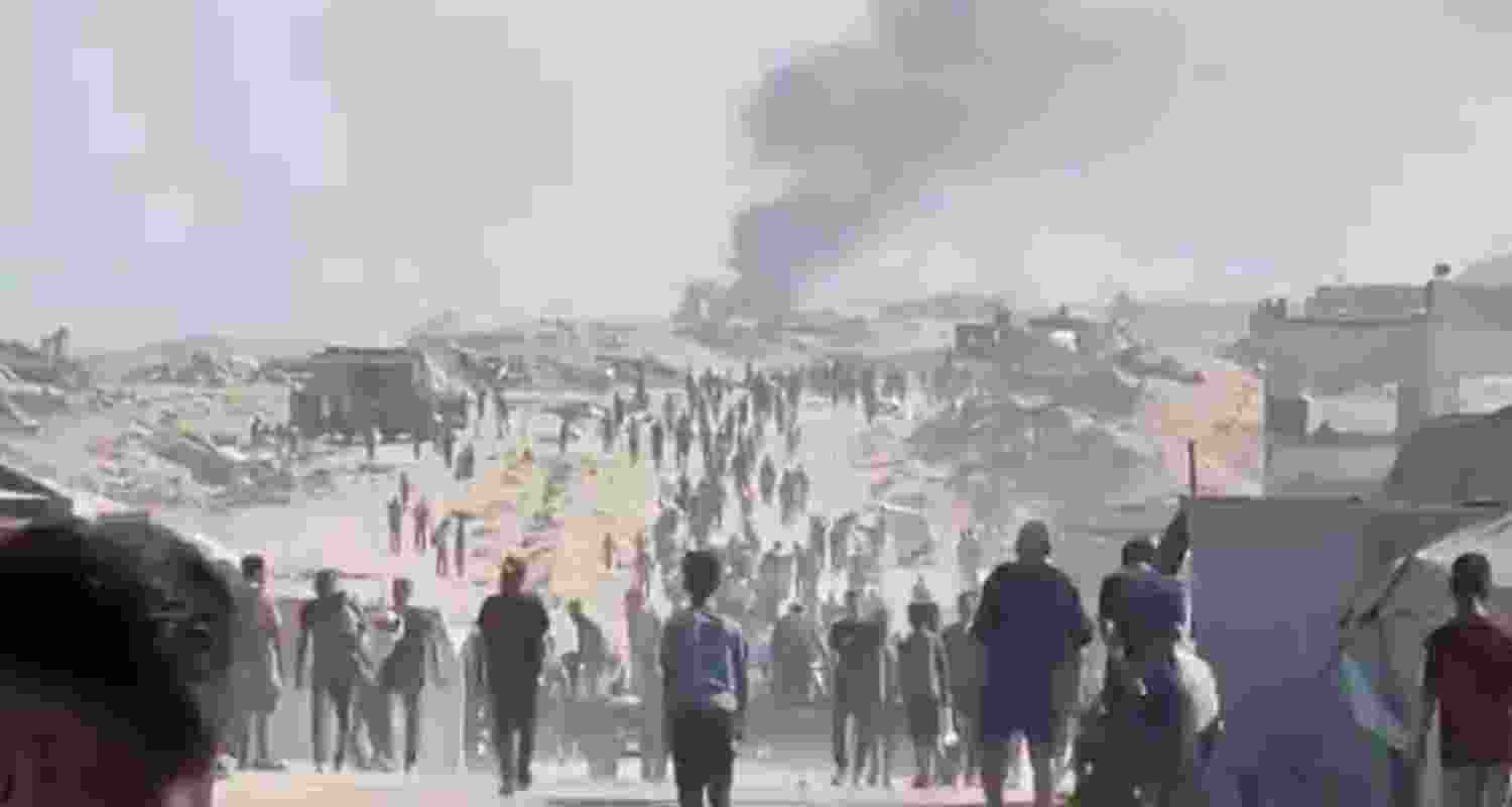 25 killed in Israeli strikes in Gaza amid worsening famine