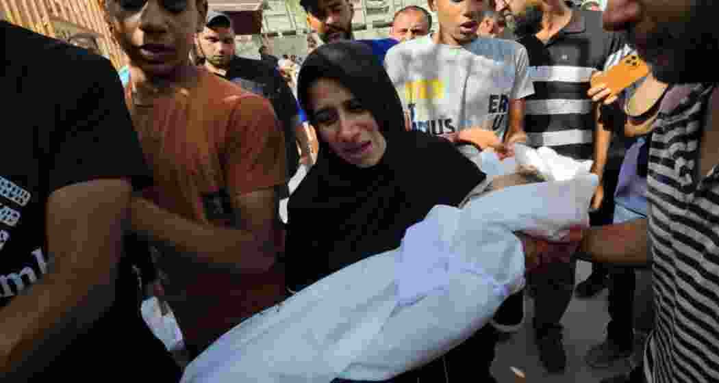 Bodies of Palestinian children killed in Israeli attacks are brought to Nasser Hospital in Khan Yunis, Gaza. (File photo)