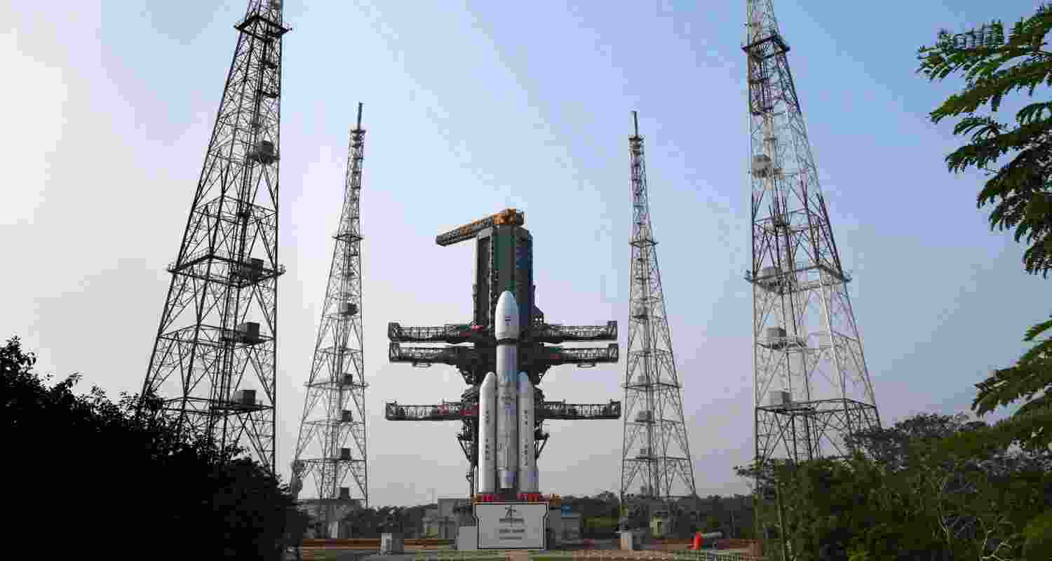 The BlueBird Block-2 mission is part of a global LEO constellation to provide direct-to-mobile connectivity through satellite