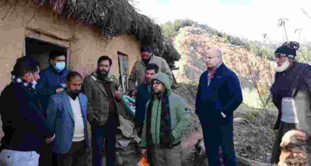  Health team visits villages to investigate mysterious illness in Rajouri.