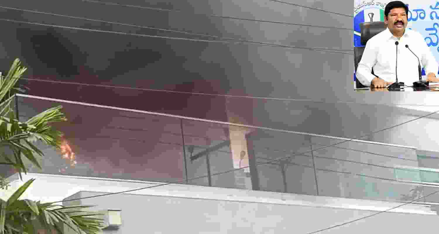 YSRCP alleges an organised attack on former minister Jogi Ramesh’s house in Andhra Pradesh, accusing TDP supporters of vandalism and arson.