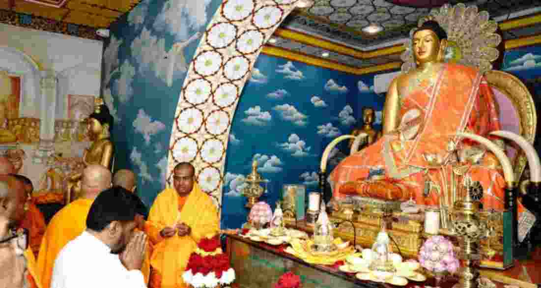 Sri Lankan President prays at Bodh Gaya’s Mahabodhi Temple