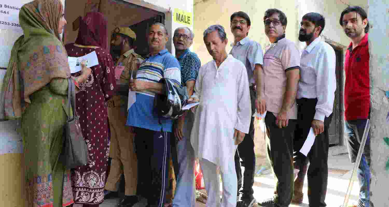 Name not in voters' list, say non-migrant KPs