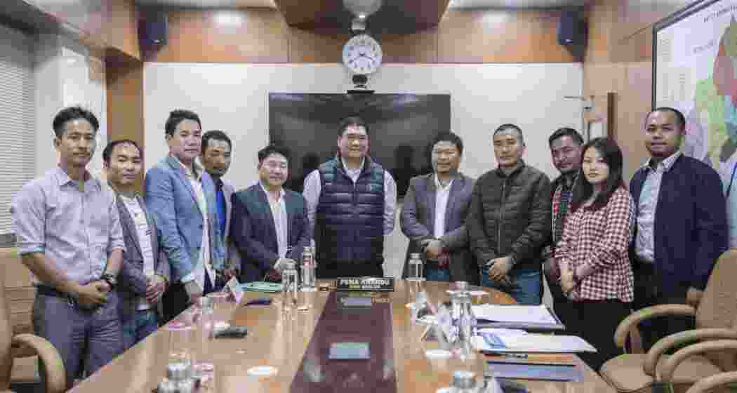 Arunachal Chief Minister Pema Khandu meets AAPSU representatives in Itanagar to discuss key education initiatives.