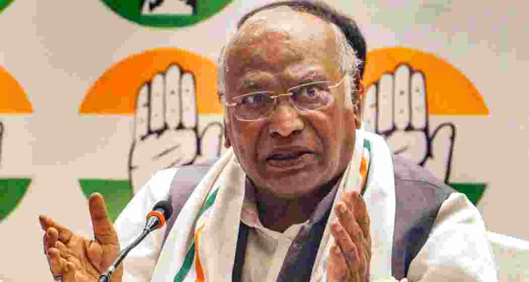 Congress President Mallikarjun Kharge addressing a gathering. (File photo)