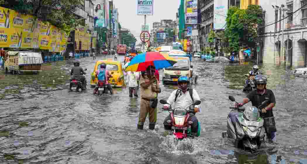 Rain cripples Kolkata ahead of Durga Puja, streets flooded, 9 die of electrocution.