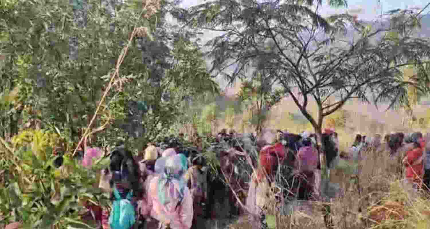 Many women were injured during a clash with security forces at Uyok Ching in Manipur