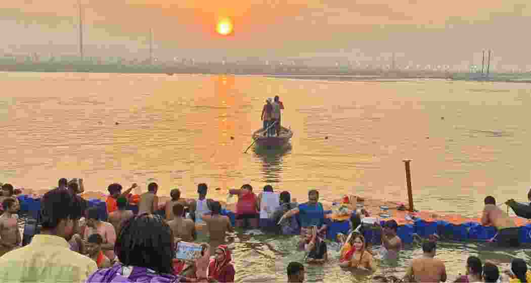 Devotees take a holy dip at Triveni Sangam in Prayagraj as Mahakumbh 2025 officially concludes, yet thousands continue to arrive, drawn by spiritual fervour and the sanctity of the sacred confluence. (Image:X)