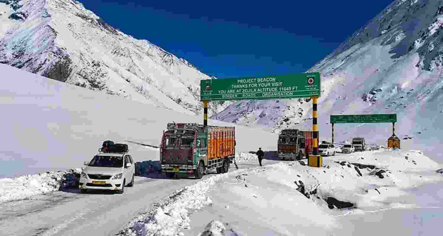 Srinagar-Leh NH reopens after record 33-day winter closure
