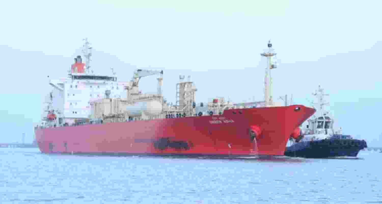 India-flagged LPG vessel crosses Strait of Hormuz amid tensions, docks at Jawaharlal Nehru Port Authority with 15,400 tonnes cargo.