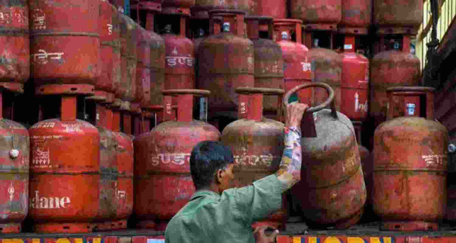 Shift to PNG or lose LPG: Govt 