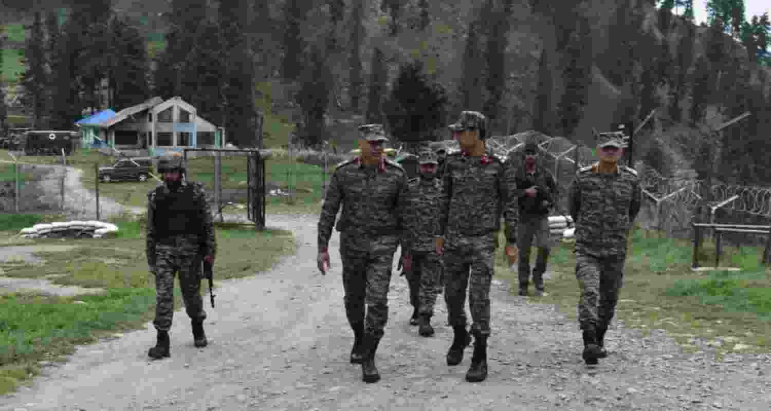 Northern Command chief reviews counter-terrorism grid in Kashmir