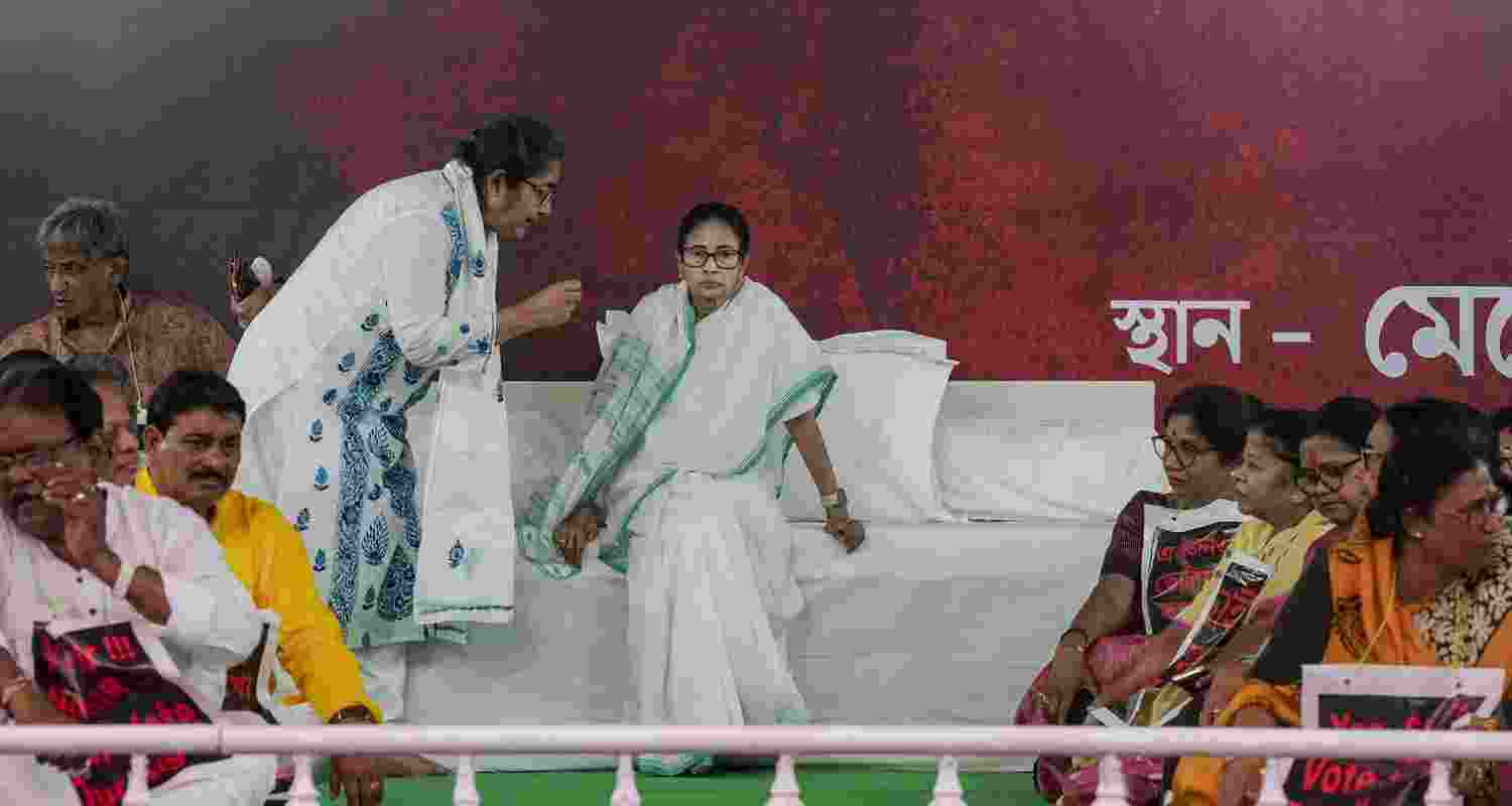 West Bengal CM Mamata Banerjee holds dharna in Kolkata over voter list revision, alleging 60 lakh names under scrutiny ahead of the 2026 Assembly elections.