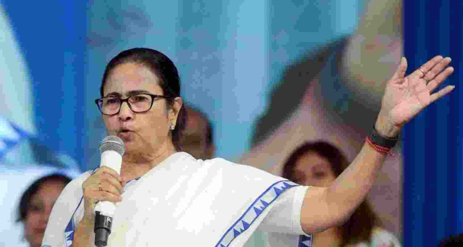 Mamata slams Centre over denial of funds