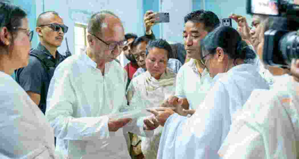 Manipur Chief Minister Yumnam Khemchand visits a relief camp in Imphal East and meets the family of a seven-year-old internally displaced girl who was raped and murdered, assuring support, justice and rehabilitation assistance for displaced residents.