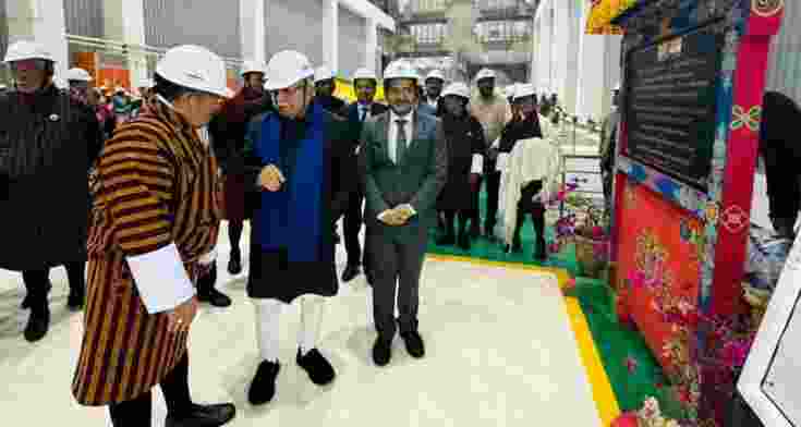Union Power Minister Manohar Lal Khattar interacts with officials during the resumption ceremony of the Punatsangchhu-I hydropower project in Bhutan, marking the restart of dam construction after a seven-year halt.