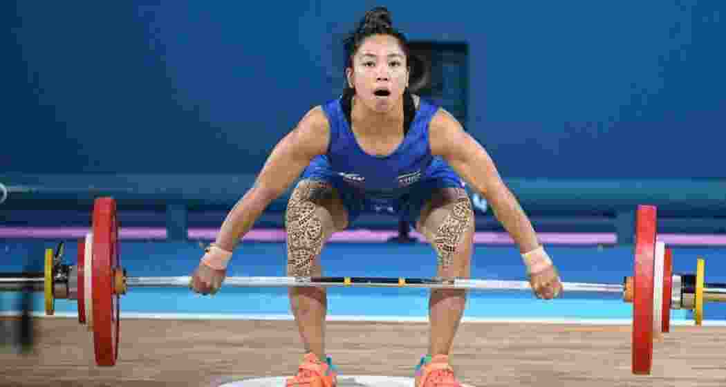 Mirabai Chanu executes a powerful lift in the women’s 48kg final at the Commonwealth Championships.