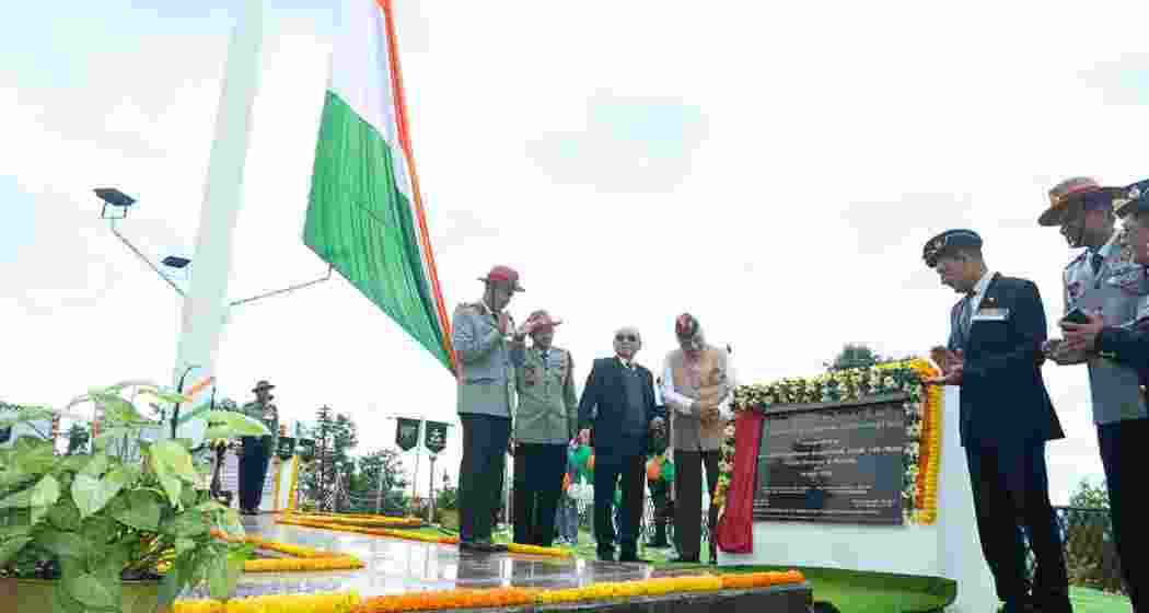 Mizoram Governor VK Singh unfurls the national flag atop a 108-foot pole at the Assam Rifles base in Zokhawsang.