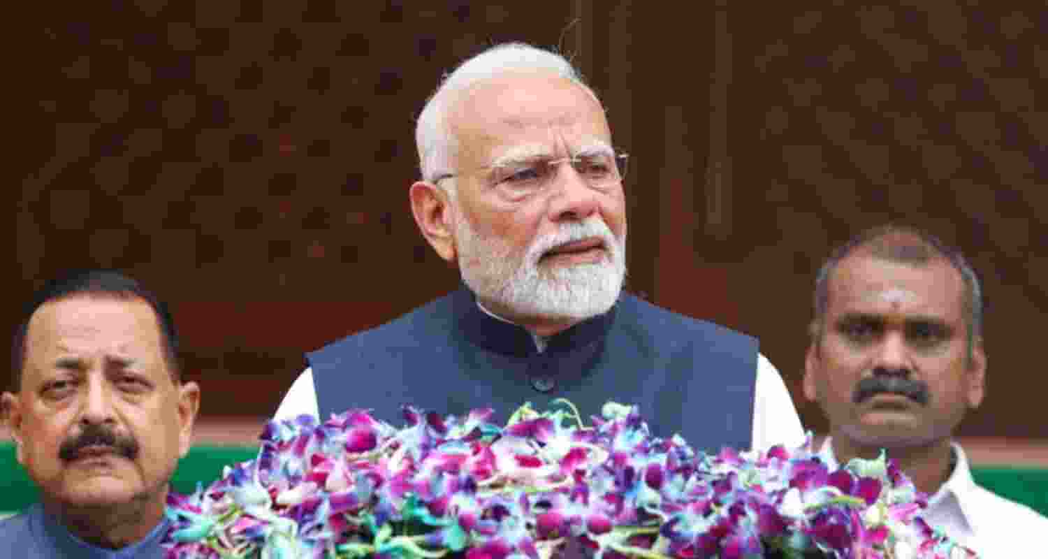 Prime Minister Narendra Modi reached a significant political milestone, completing 4,078 consecutive days in office, thereby surpassing Indira Gandhi’s record of 4,077 days.