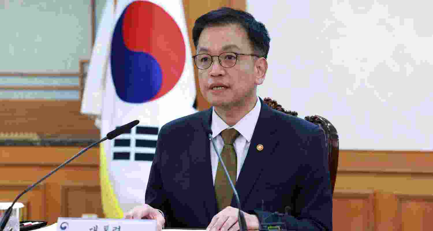 Government Agencies Urged to Avoid Confrontation During Yoon’s Arrest.