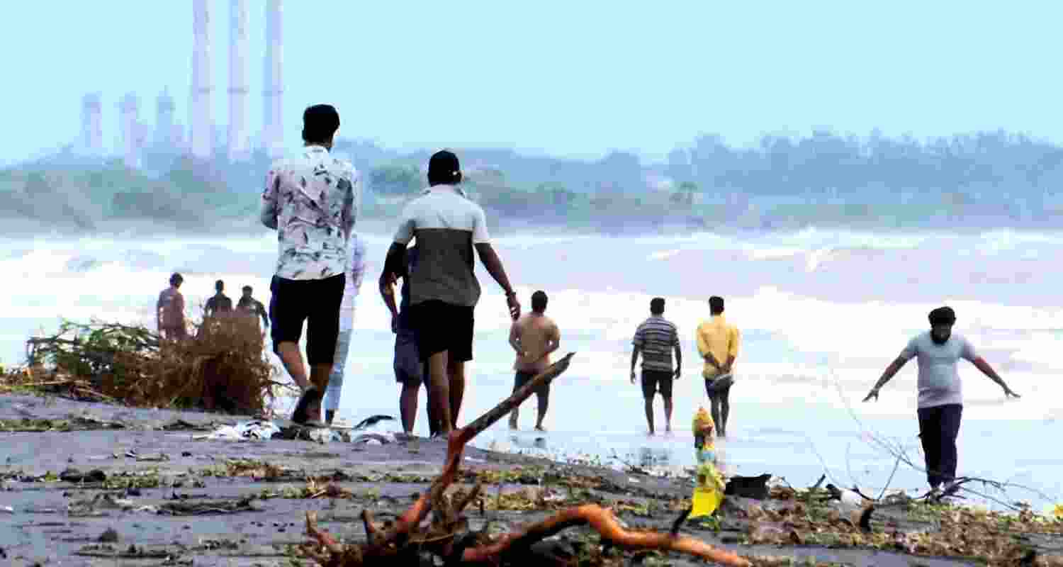 The after effects of Cyclone Montha are expected to be felt in parts of Telangana, Tamil Nadu, Jharkhand and West Bengal. 